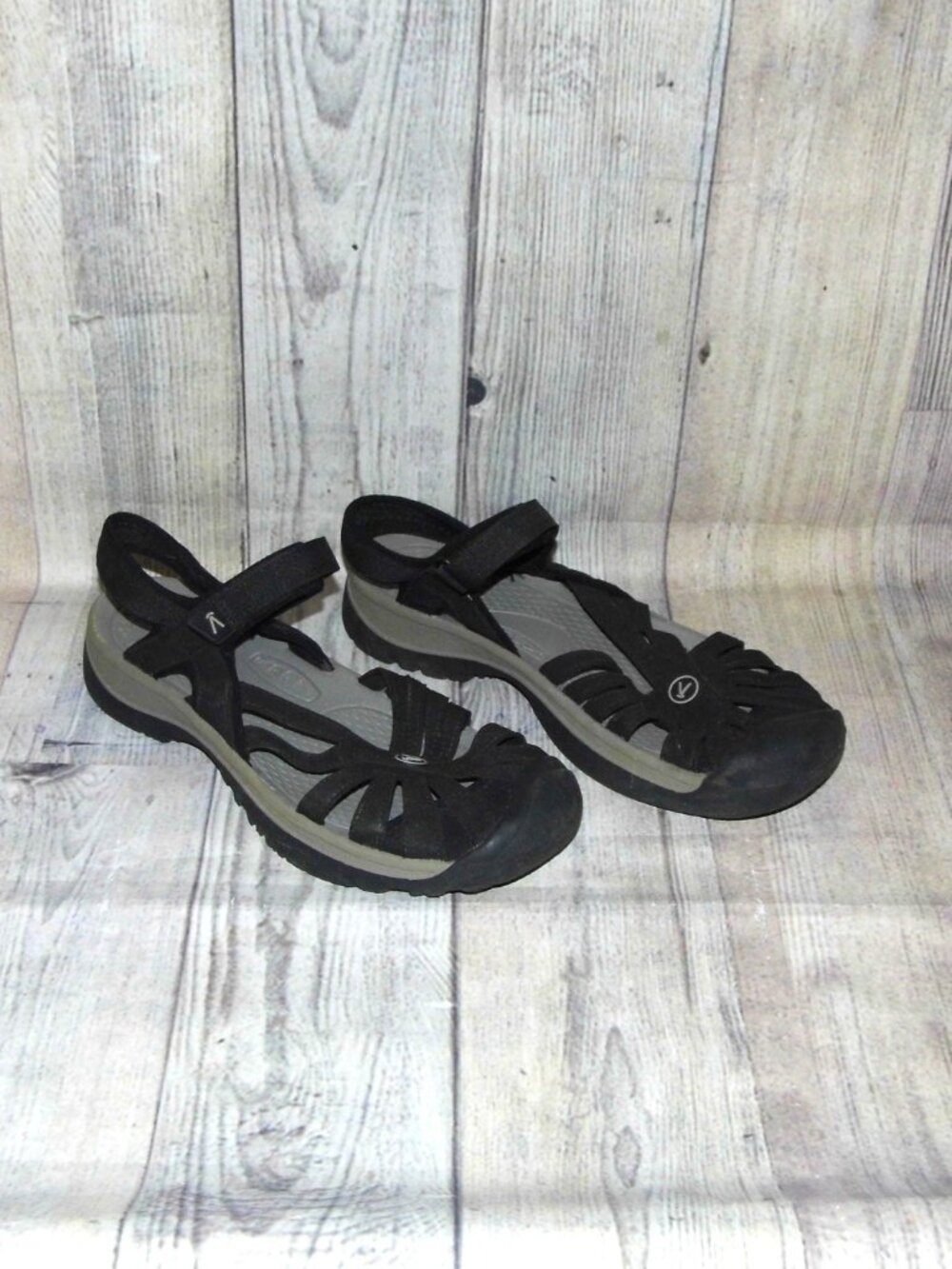 KEEN Rose Black Shitake Sandals Womens Size 8.5